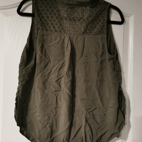 Tank - Picture 2 of 2